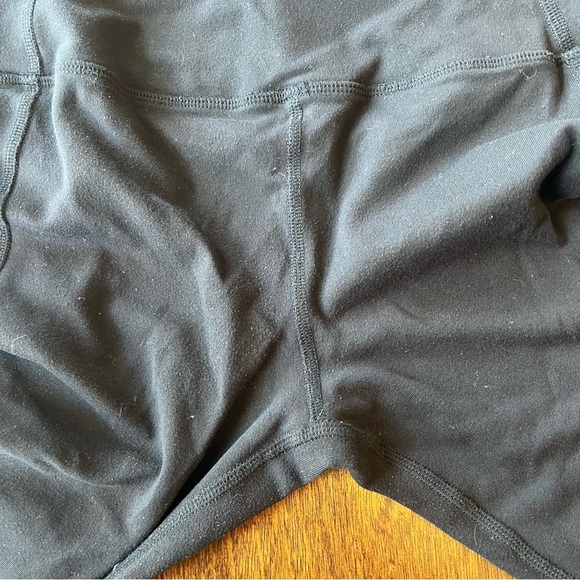 Alo Moto Leggings Black assuming XS/S - Used Condition - Picture 5 of 5
